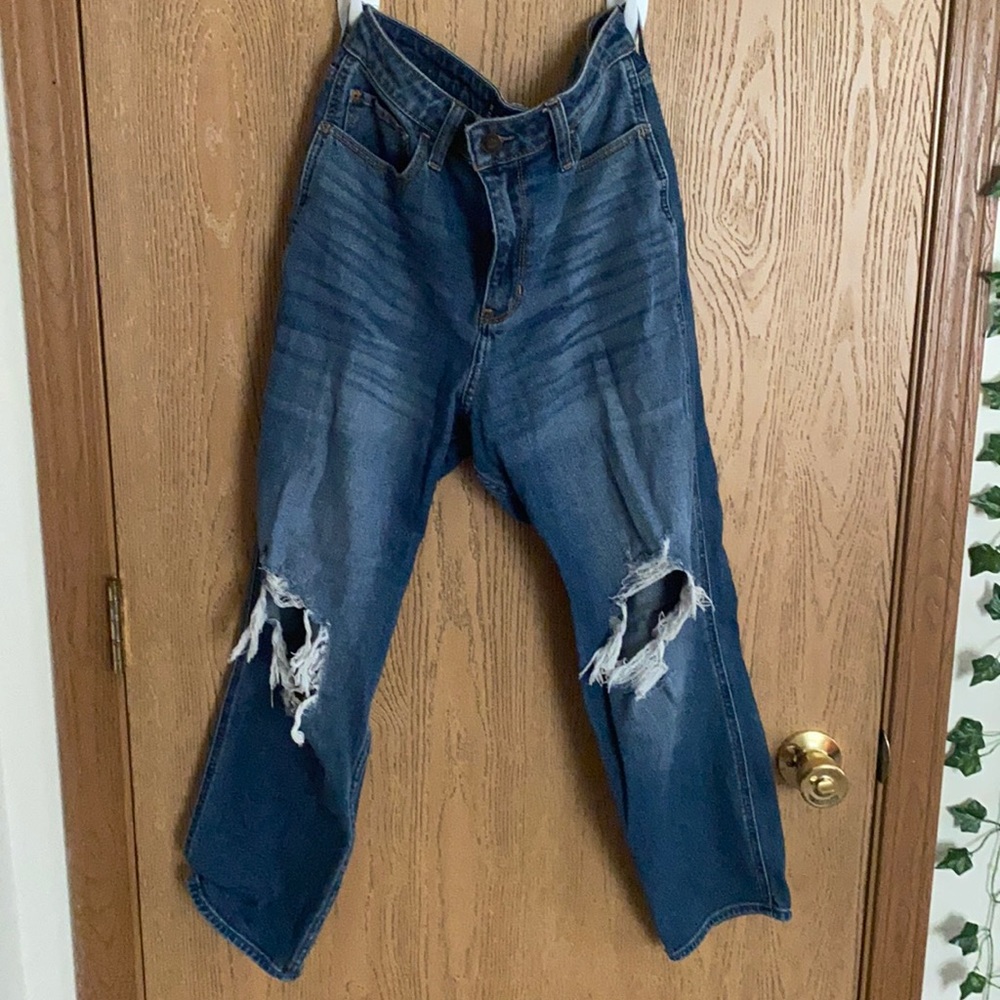 Hollister Ultra High Rise Mom Jeans